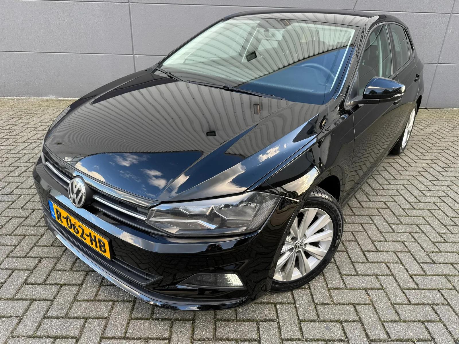 Volkswagen Polo (2019) — foto 1