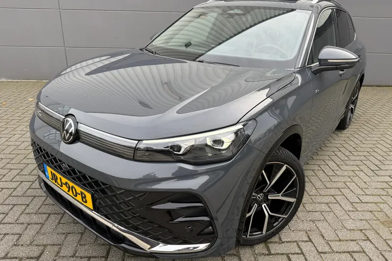 Volkswagen Tiguan (2025)