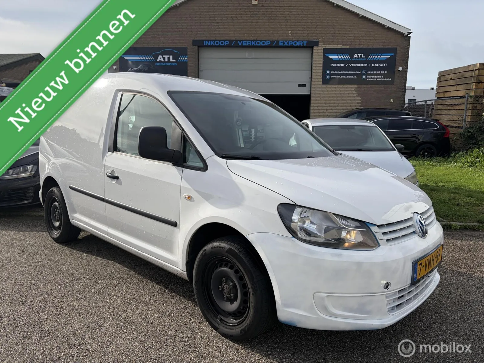 Volkswagen Caddy (2011) — foto 1