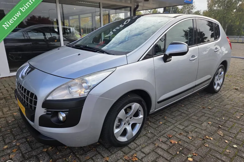 Peugeot 3008 (2011)