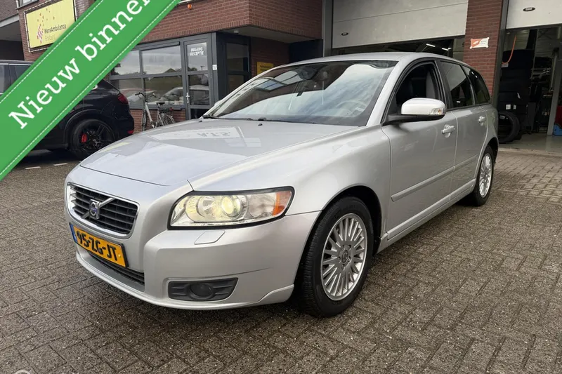 Volvo V50 (2008)