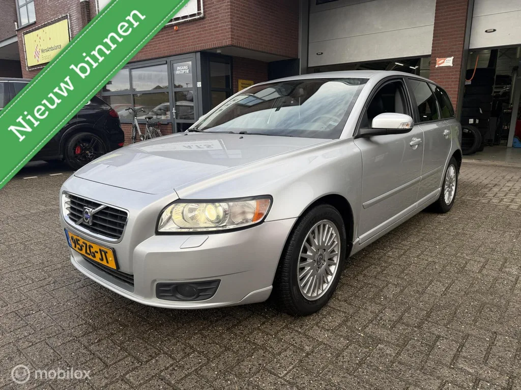 Volvo V50 (2008) — foto 1