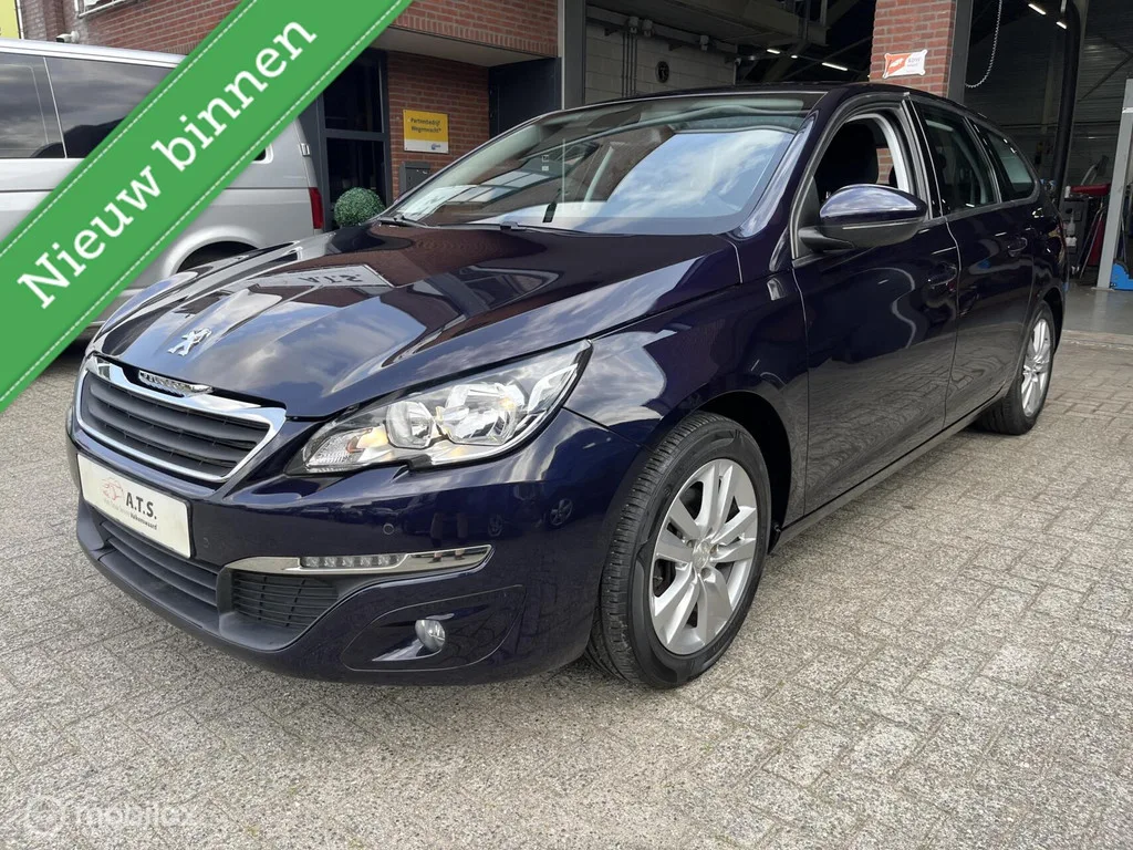 Peugeot 308 (2015) — foto 1