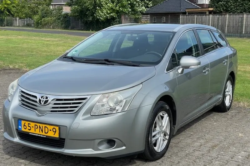 Toyota Avensis (2011)