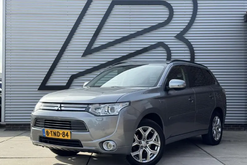 Mitsubishi Outlander (2014)