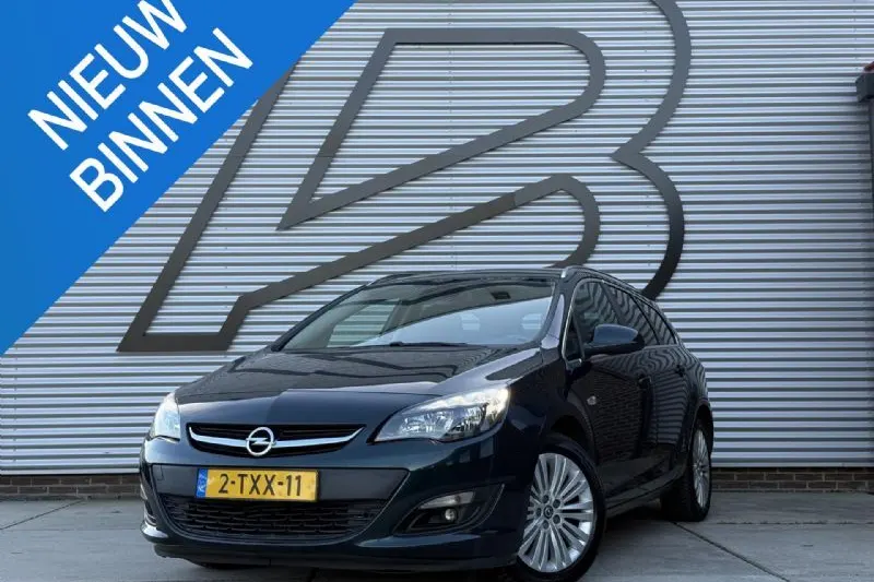 Opel Astra (2014)