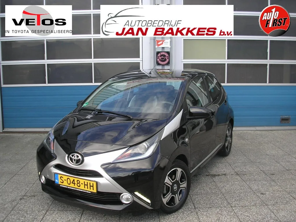 Toyota Aygo (2015) — foto 1
