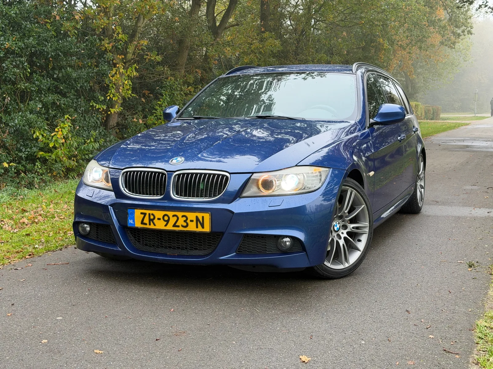 BMW 3-Serie (2011) — foto 1