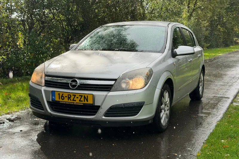 Opel Astra (2005)