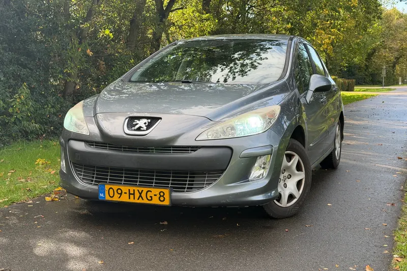 Peugeot 308 (2009)
