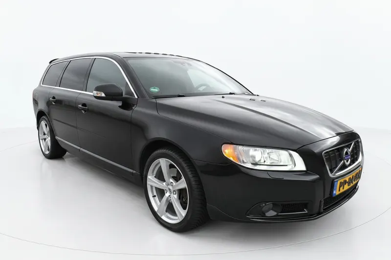 Volvo V70 (2008)