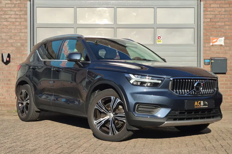 Volvo XC40 (2022)