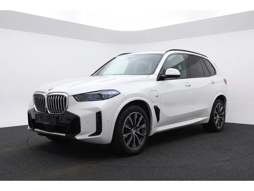 BMW X5 (2023) — foto 1