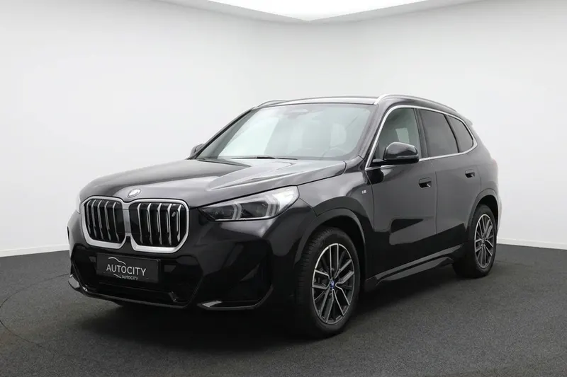 BMW iX1 (2023)