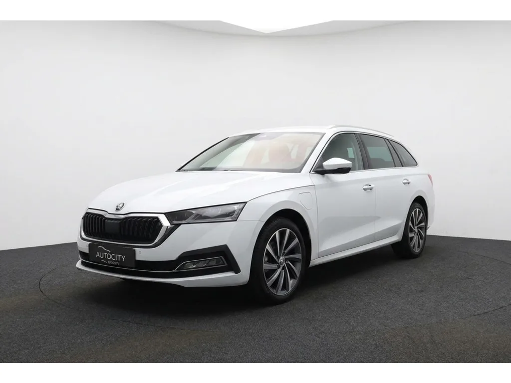 Škoda Octavia (2023) — foto 1