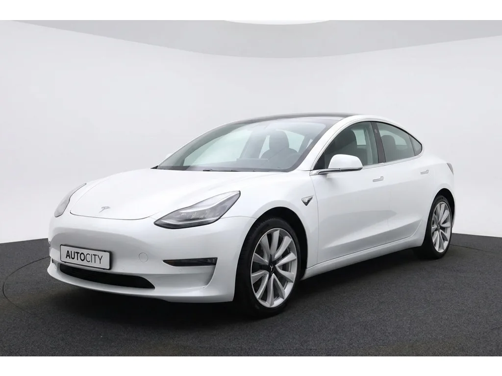 Tesla Model 3 (2019) — foto 1