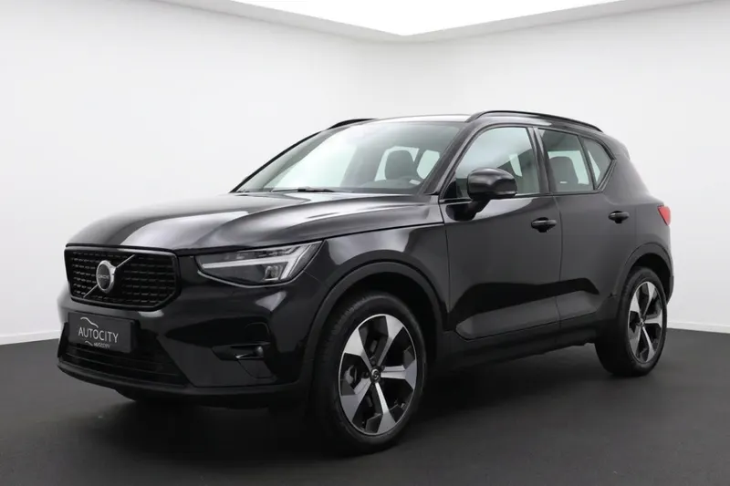 Volvo XC40 (2022)