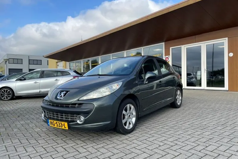 Peugeot 207 (2008)