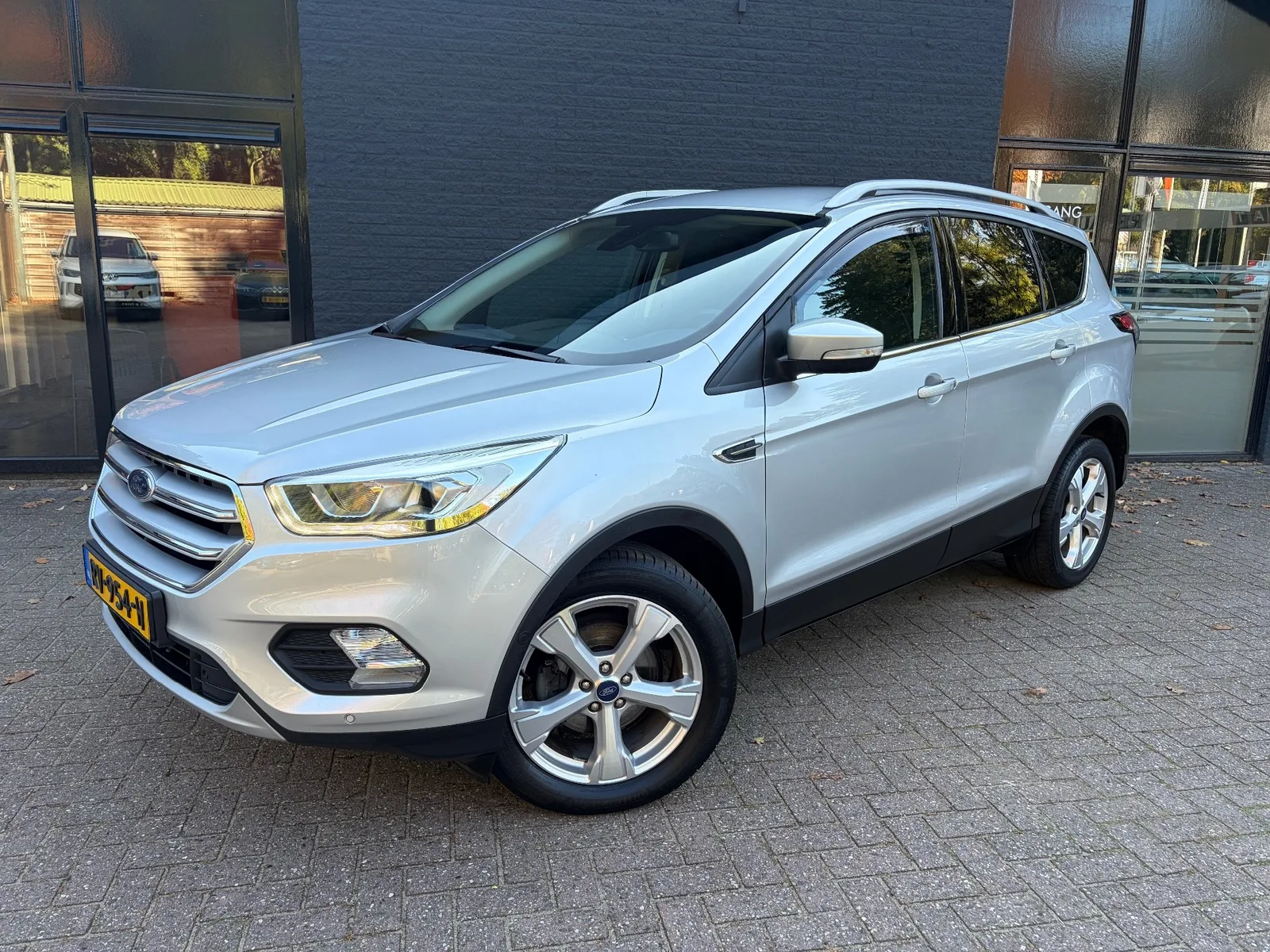Ford Kuga (2018) — foto 1