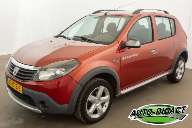 Dacia Sandero (2010)