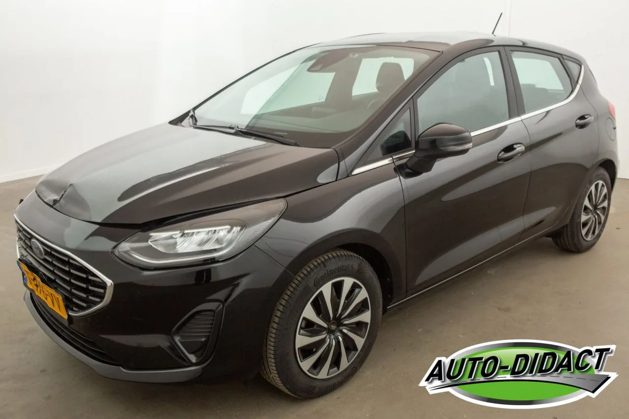 Ford Fiesta (2023) — foto 1