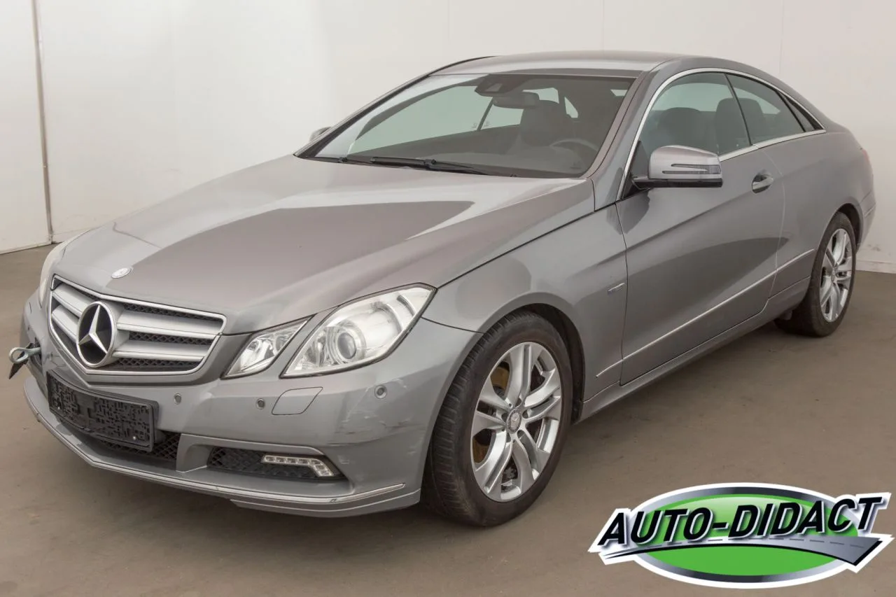 Mercedes-Benz Mercedes (2010) — foto 1