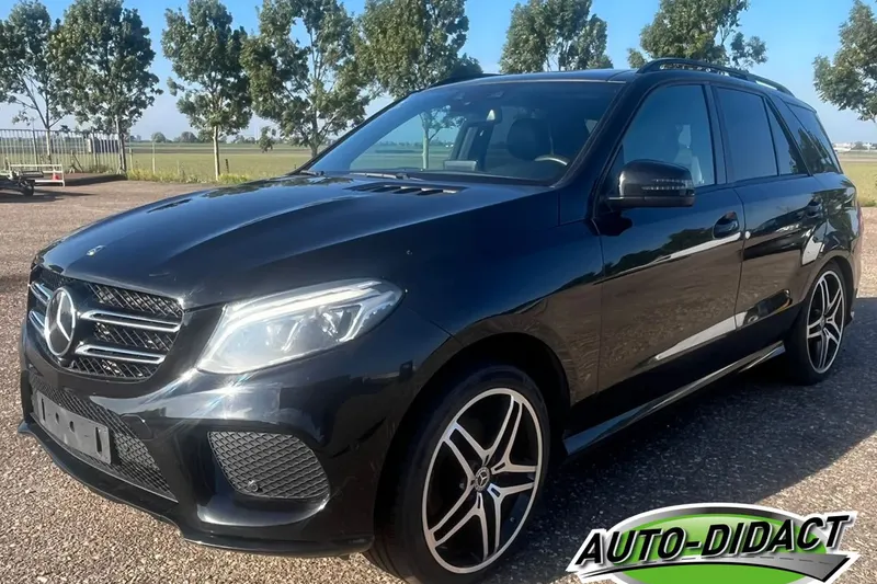 Mercedes-Benz 300-Serie (2019)