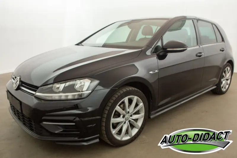 Volkswagen Golf (2020)