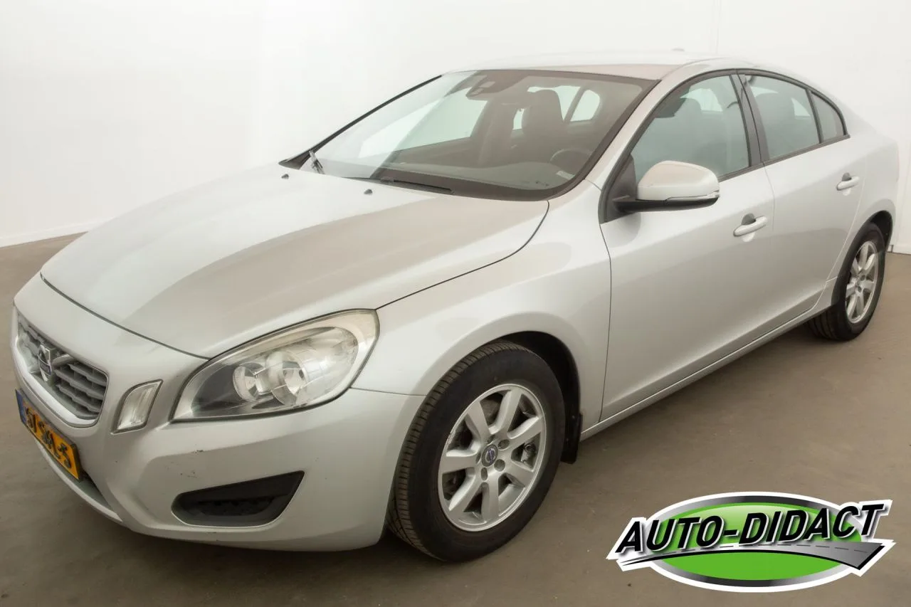 Volvo 1.6 T4 Automaat Navi Clima (2011) — foto 1