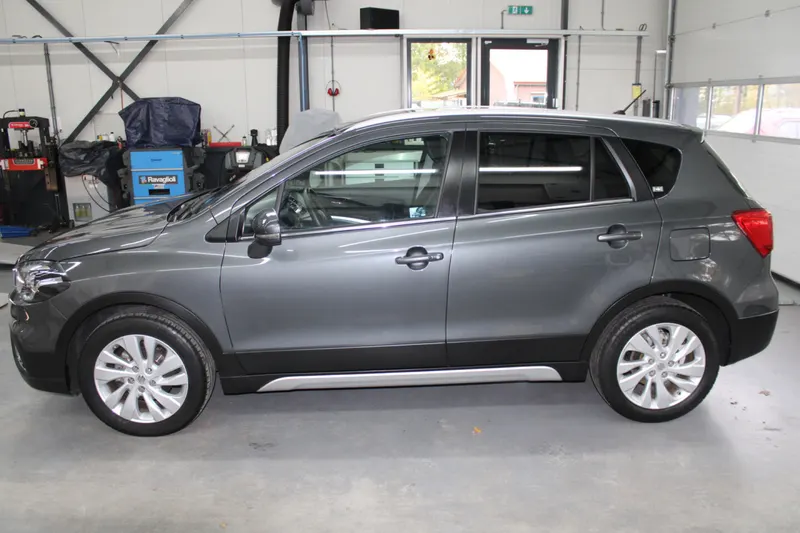 Suzuki S-Cross (2017)
