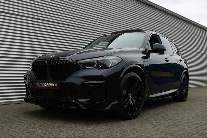 BMW X5 (2022)