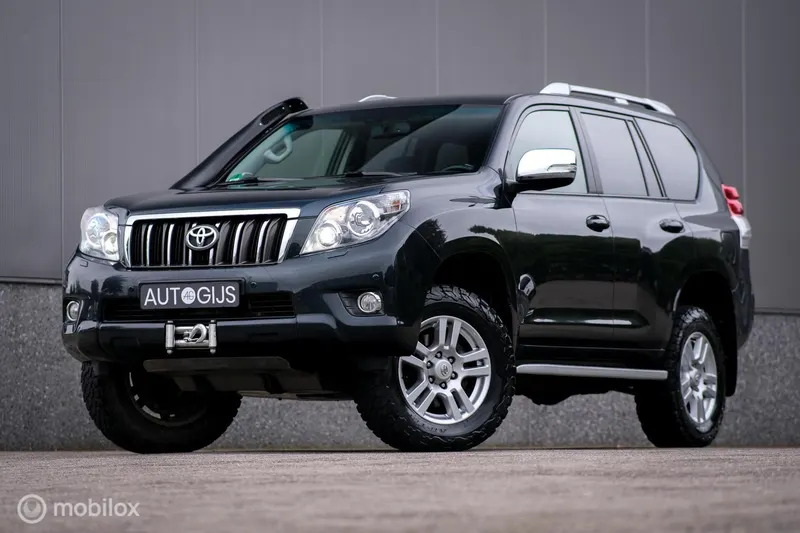 Toyota Land Cruiser (2012)