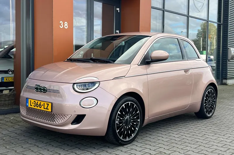 Fiat 500 (2021)