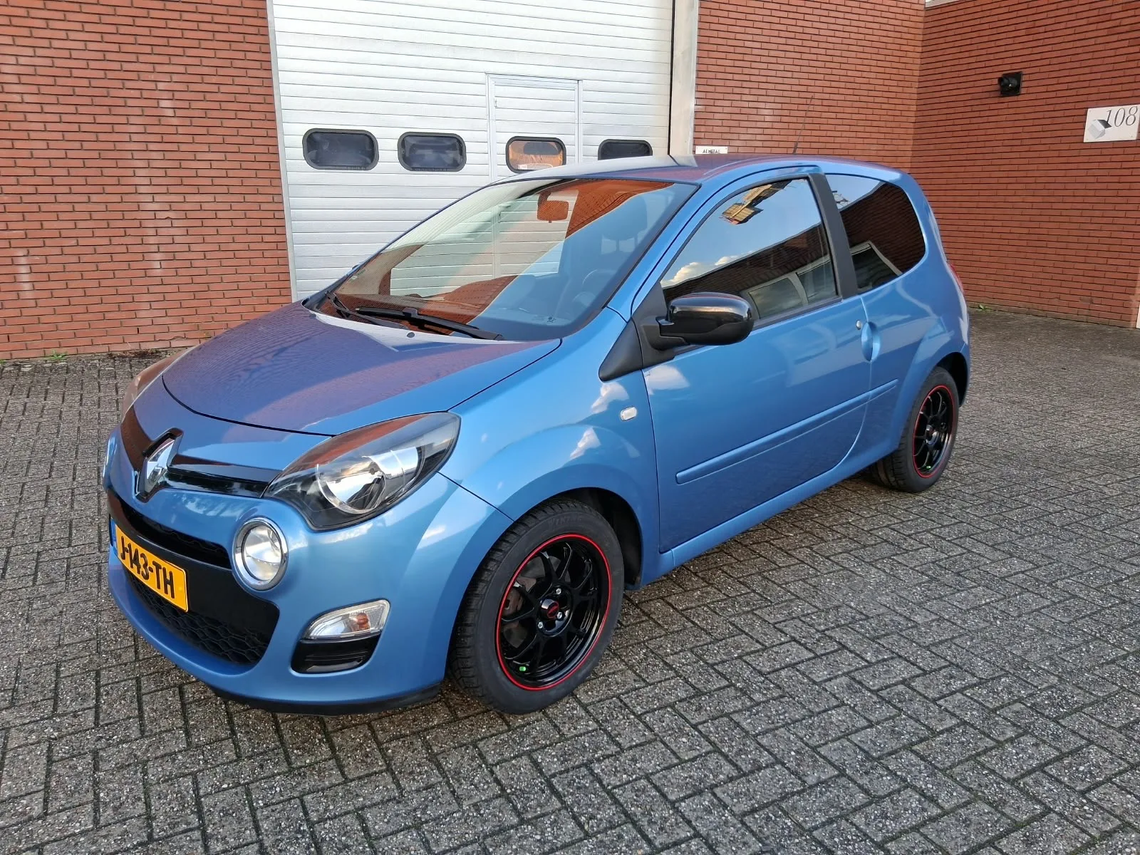 Renault Twingo (2012) — foto 1