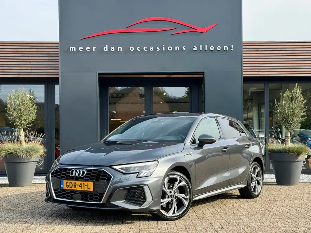 Audi A3 (2022) — foto 1