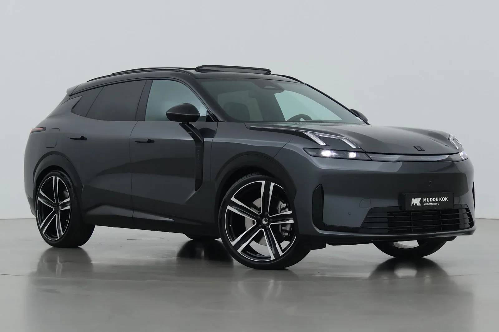 Lynk & Co 08 (2026) — foto 1