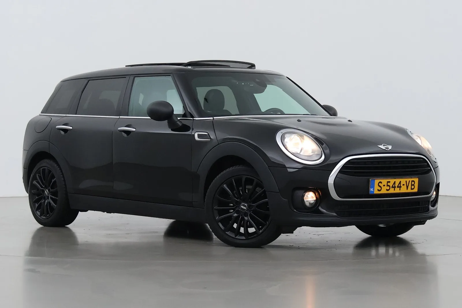 MINI Clubman (2018) — foto 1