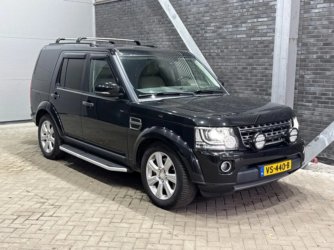 Land Rover Discovery (2014) — foto 1
