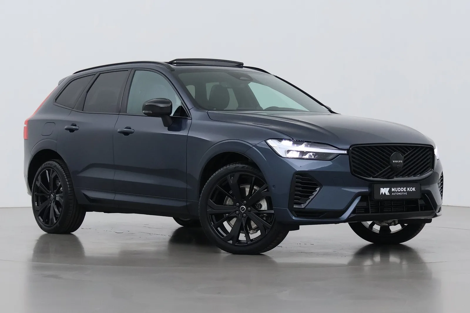 Volvo XC60 (2026) — foto 1