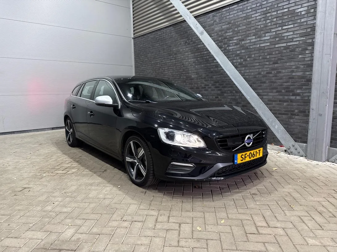 Volvo V60 (2018) — foto 1
