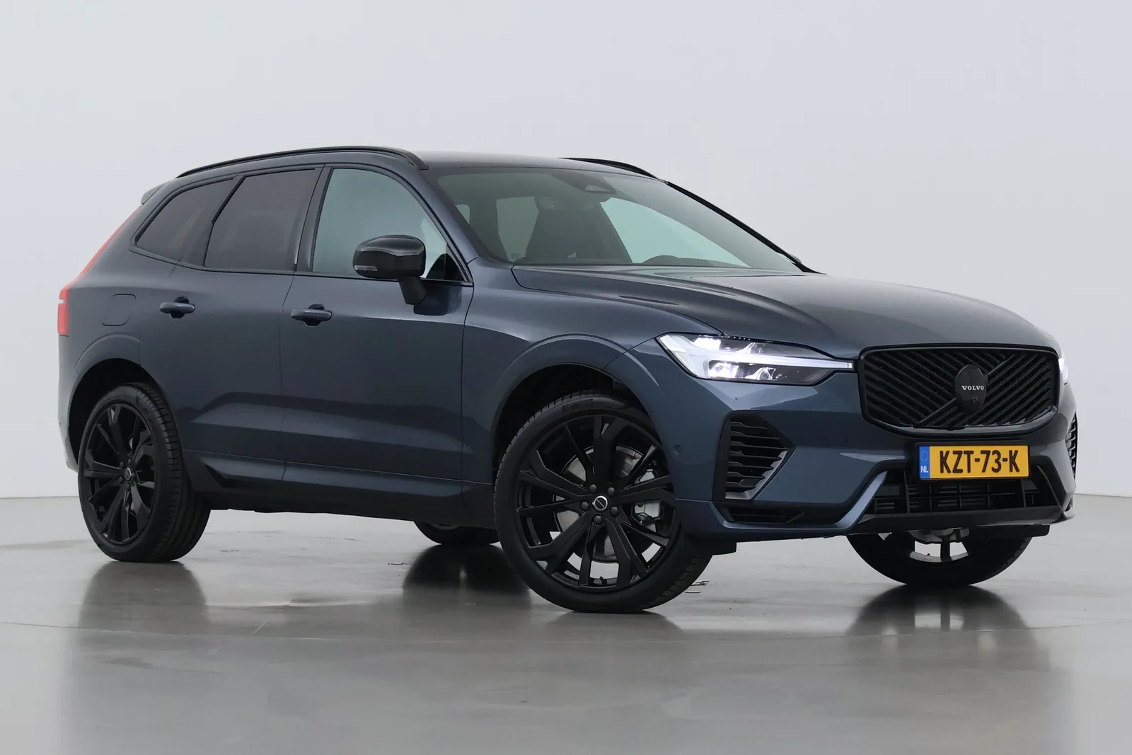 Volvo XC60 (2026) — foto 1