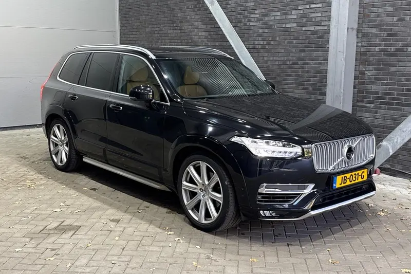 Volvo XC90 (2016)