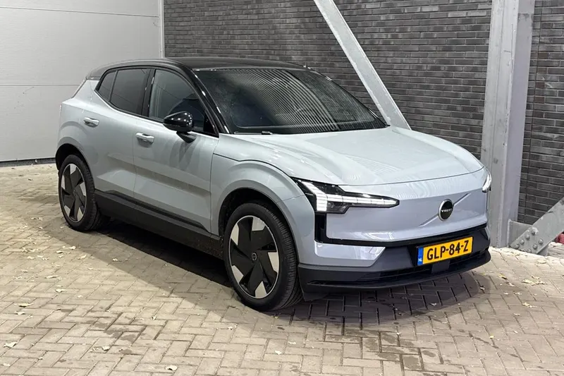 Volvo EX30 (2024)