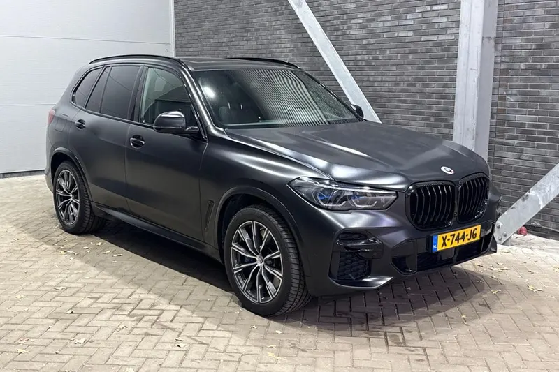BMW X5 (2022)