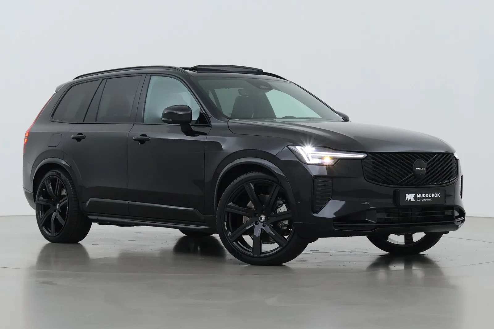 Volvo XC90 (2026) — foto 1