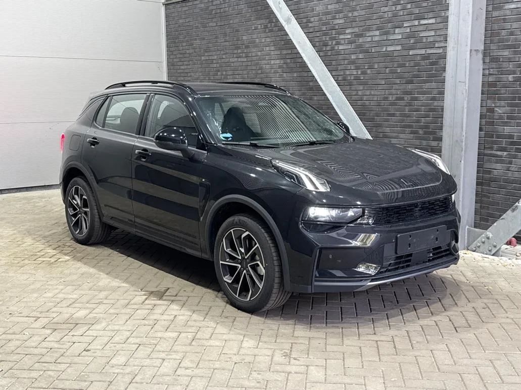 Lynk & Co 01 (2026) — foto 1