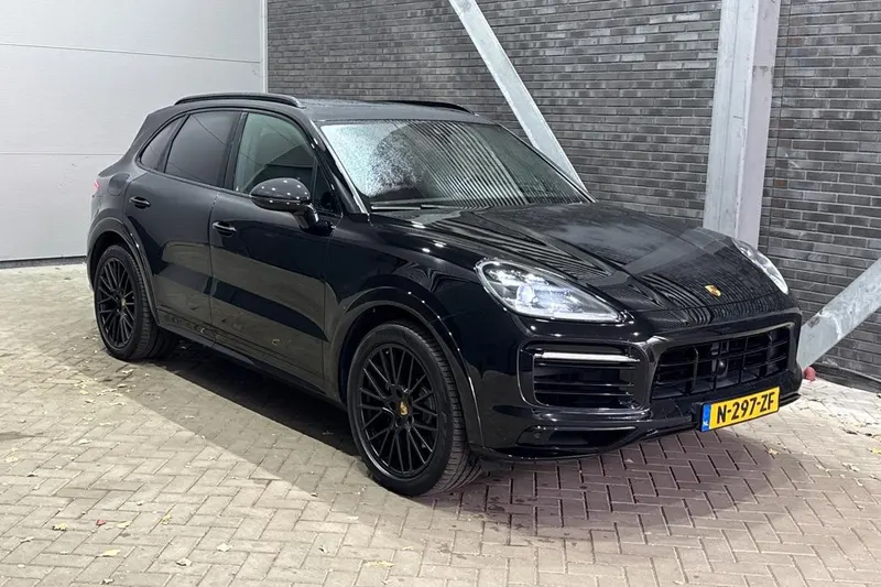 Porsche Cayenne (2021)