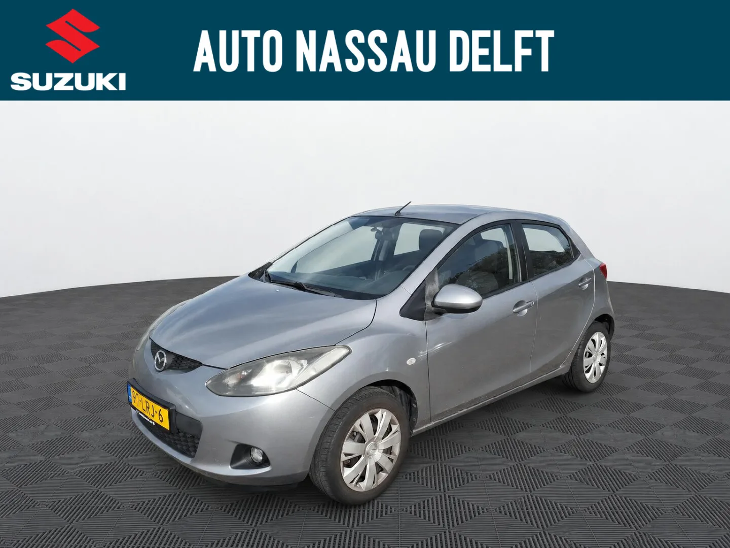 Mazda 2 (2010) — foto 1