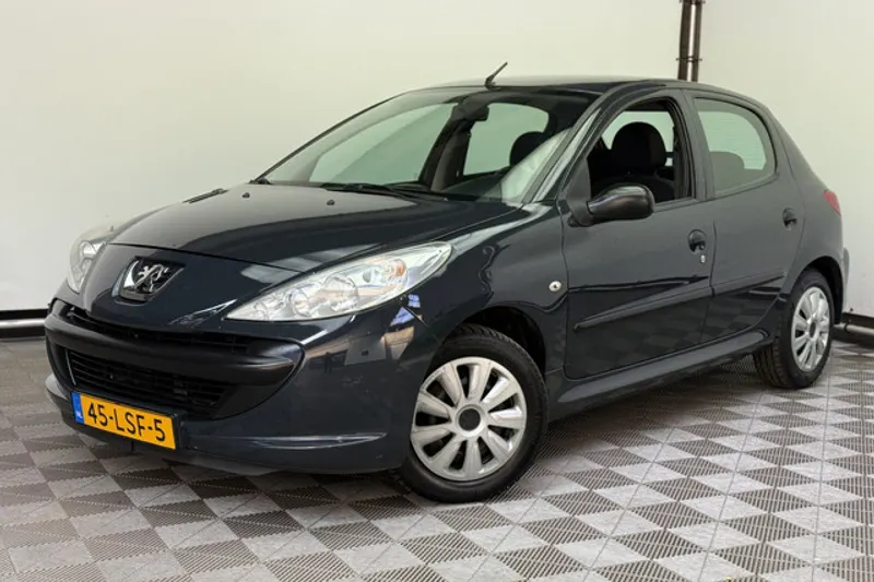 Peugeot 206+ (2010)