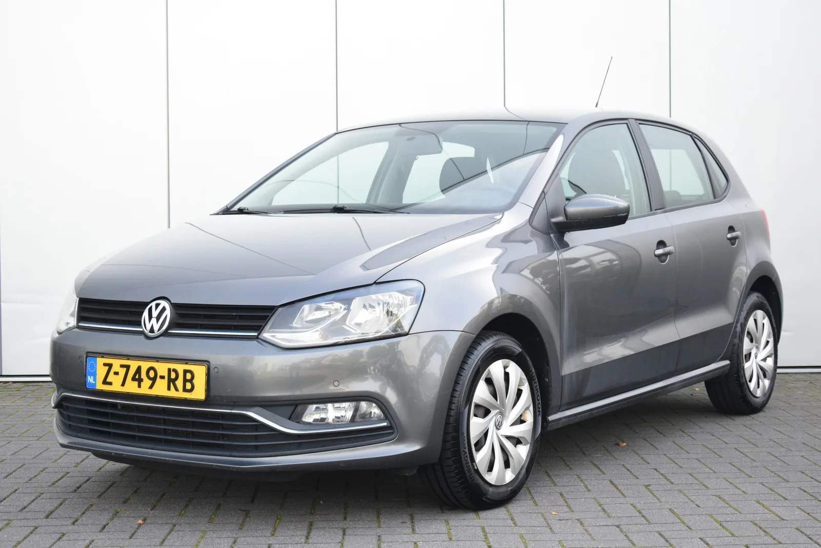Volkswagen Polo (2014) — foto 1